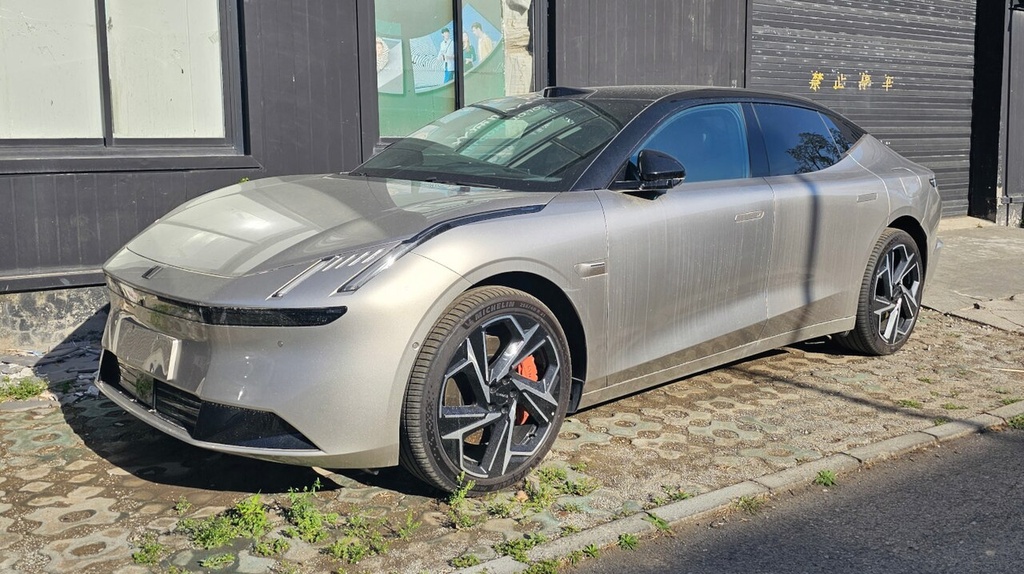 Lynk & Co Z10