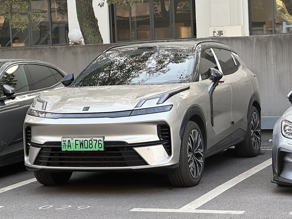 Lynk & Co 08