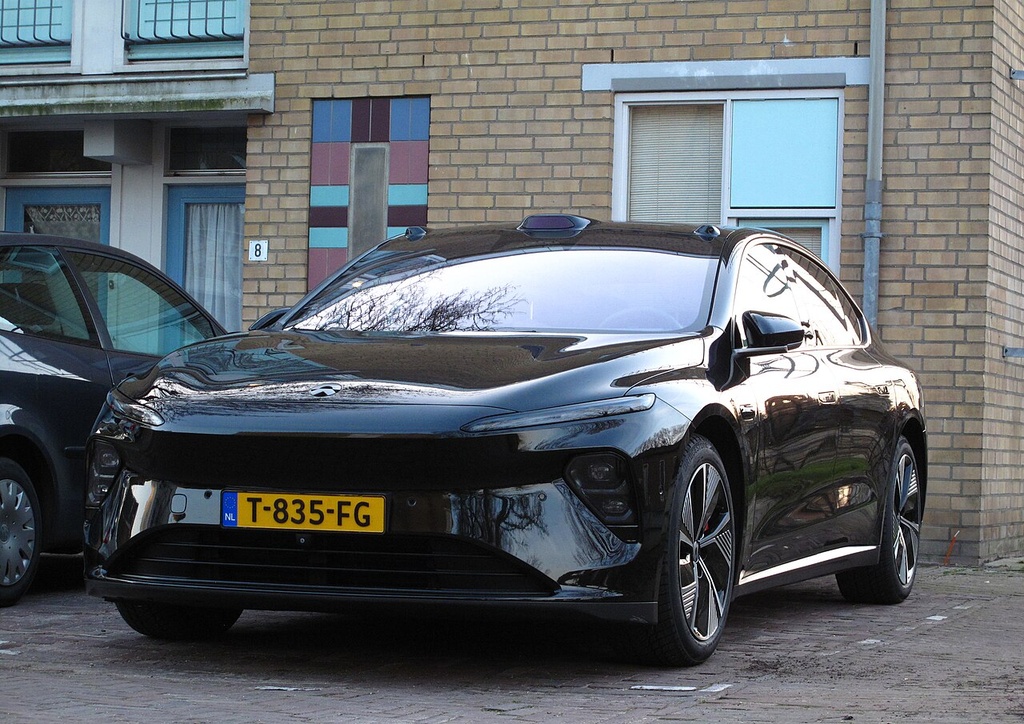 NIO ET7