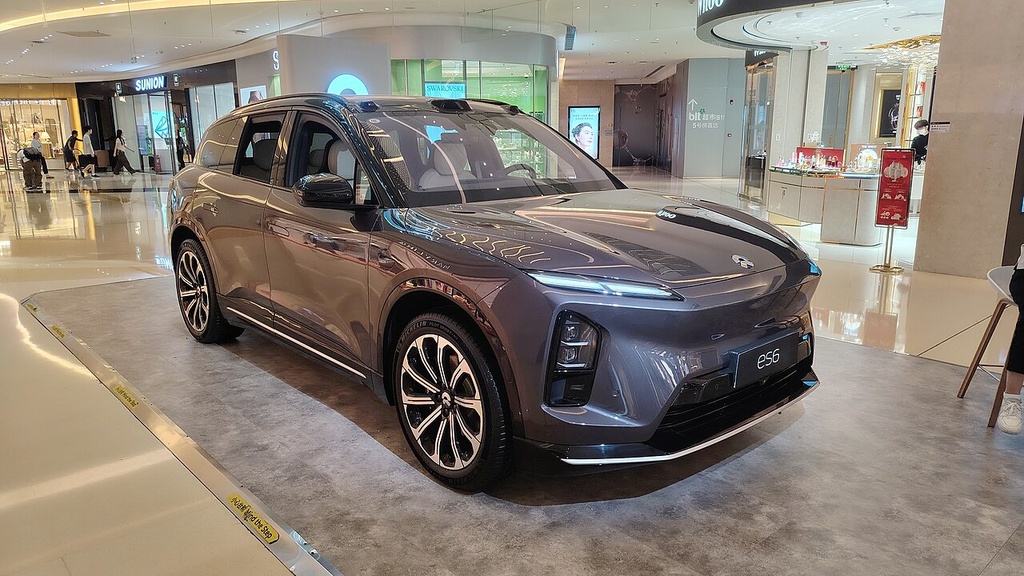 NIO ES6