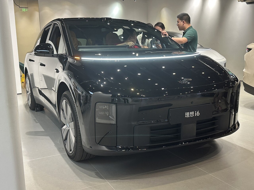 Li Auto i6