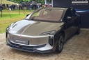 Hongqi EH7