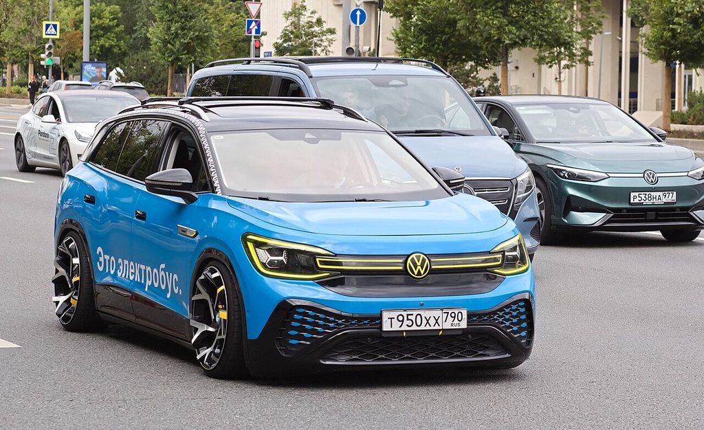 Volkswagen ID.6 Crozz