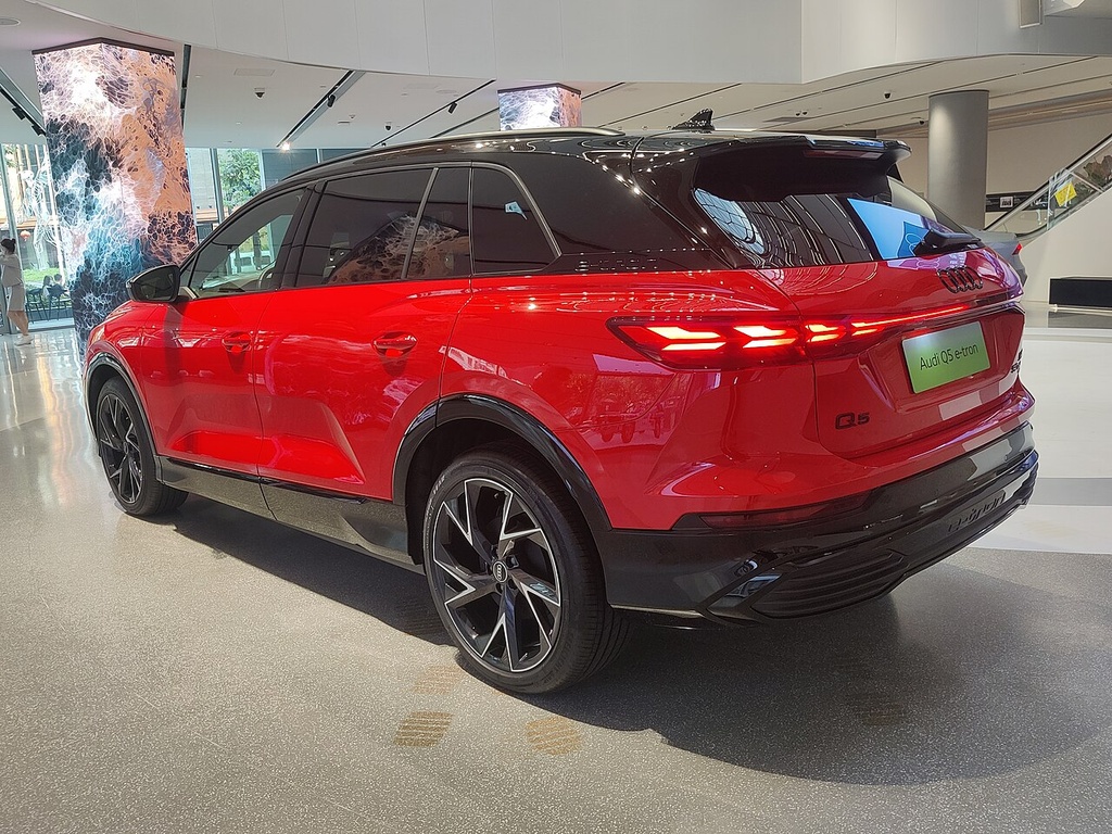 Audi Q5 e-tron