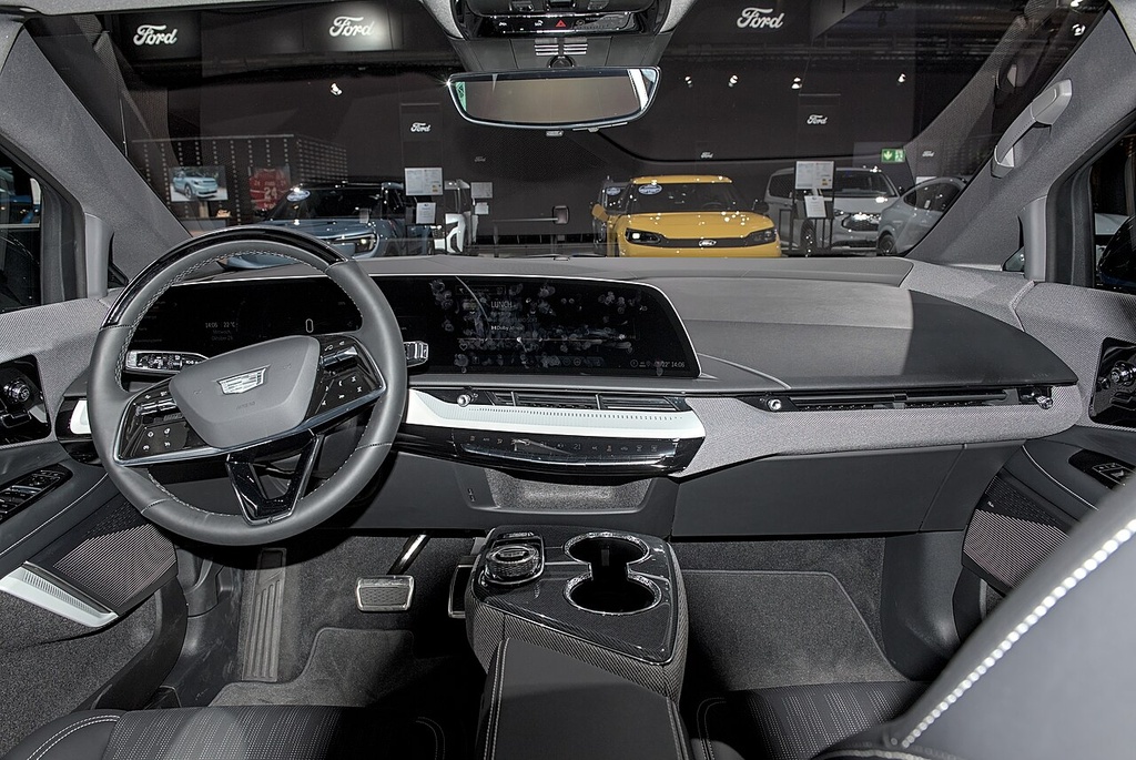 Cadillac Optiq