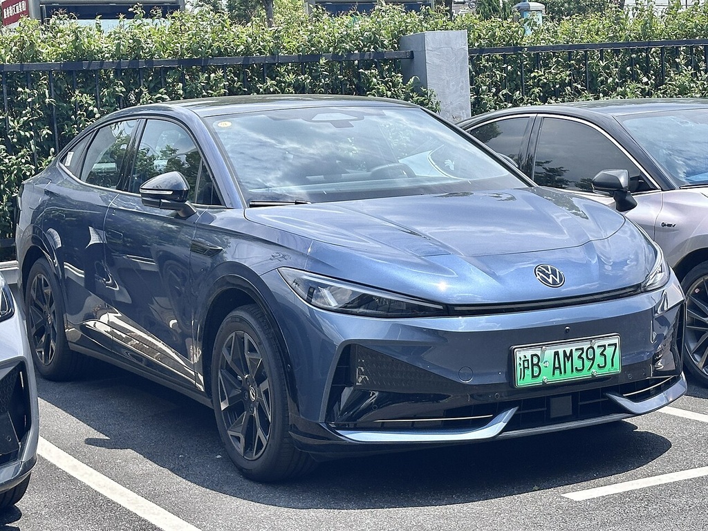 Volkswagen ID. Unyx 07