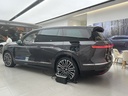 NIO ES8
