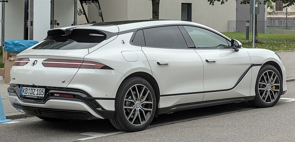 Denza Z9 GT EV
