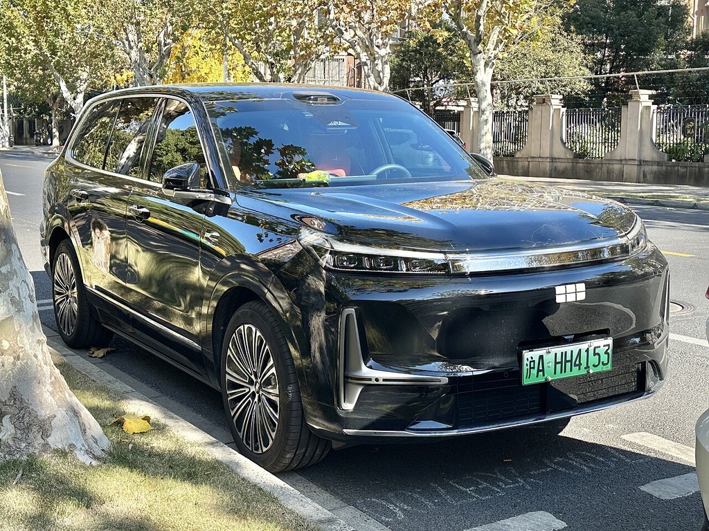Geely Galaxy M9