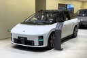 Li Auto i8