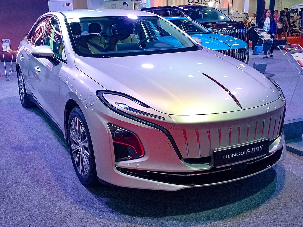 [WEB2-HONGQI-E-QM5] Hongqi E-QM5