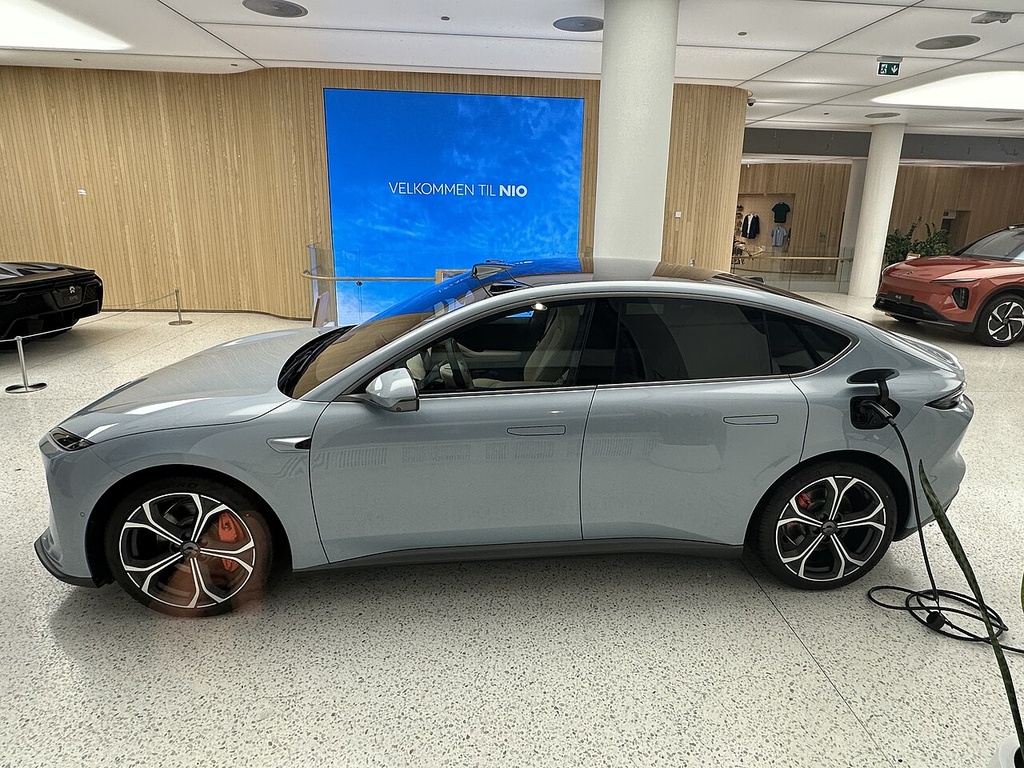 NIO ET5