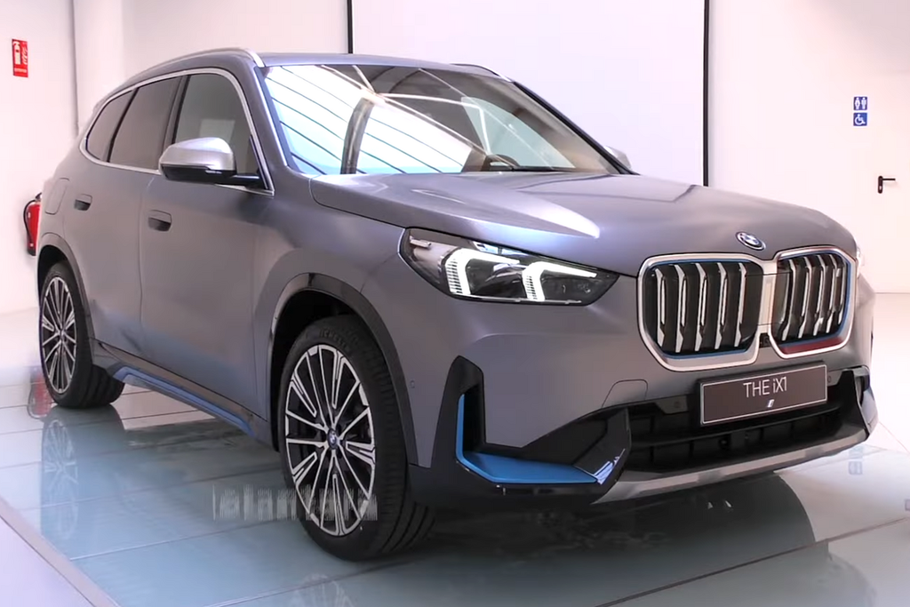 BMW iX1 L